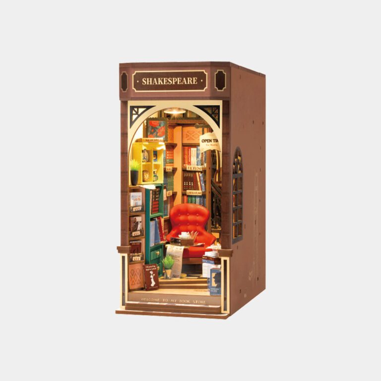 6946785119756 1 Bookstore.jpg